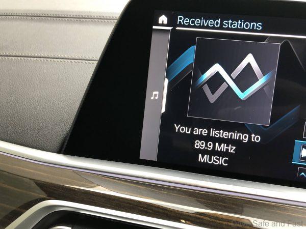 BMW X5 xDrive45e_audio system