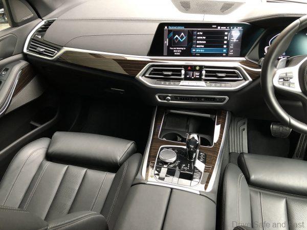 BMW X5 xDrive45e_dashboard