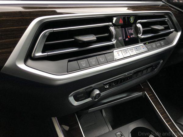 BMW X5 xDrive45e_climate control