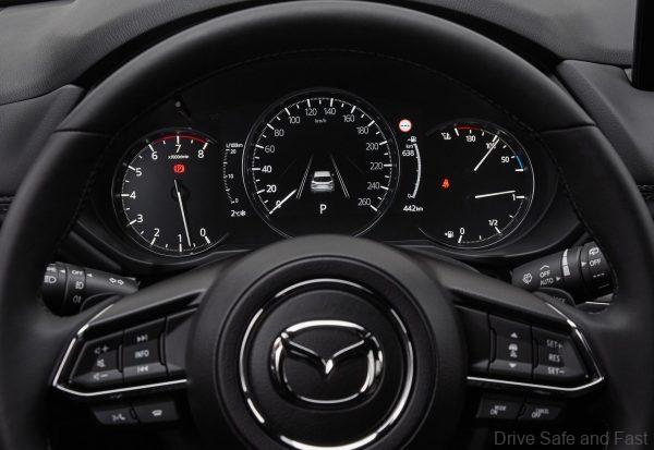 Mazda CX-5 Kuro Special Edition-cockpit