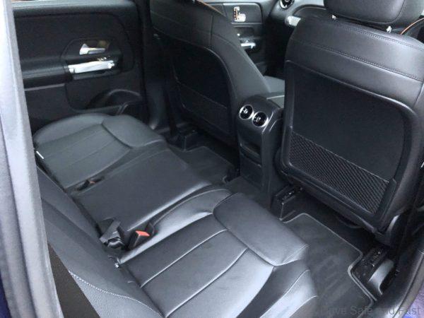 Mercedes-Benz GLB 200_rear legroom