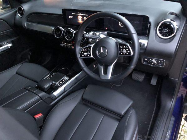 Mercedes-Benz GLB 200_dashboard