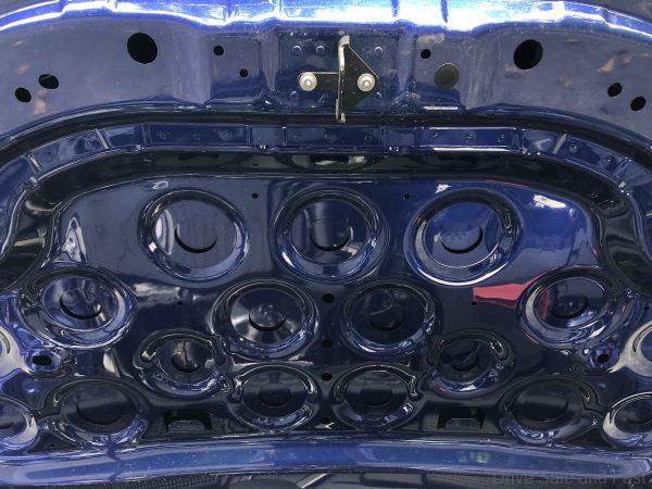 Mercedes-Benz GLB 200_engine hood 