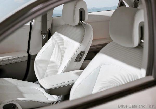 Hyundai IONIQ 5 front seats