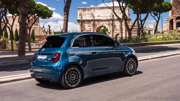 Fiat 500 electric vehicle_side view