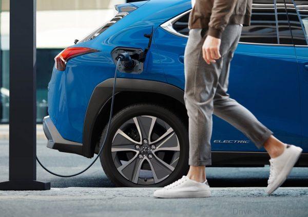 Lexus UX_Electric Car