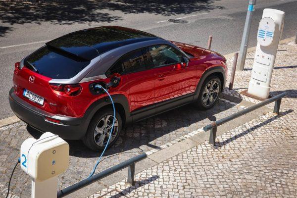 Mazda MX-30_electric vehicle_eFuel_charging point