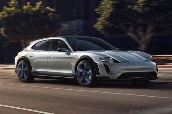 Porsche Taycan Cross Turismo_lights