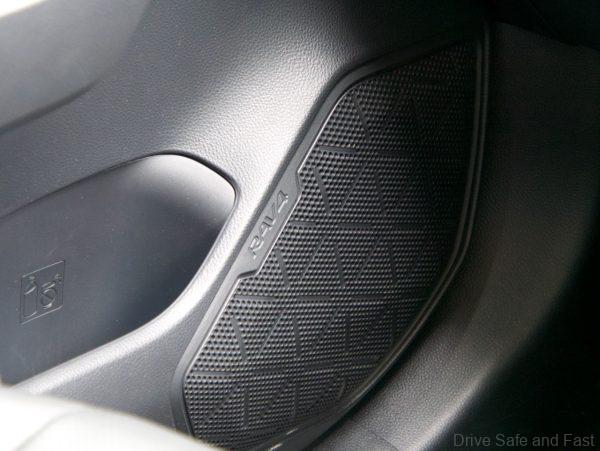 Toyota RAV4 speaker grille