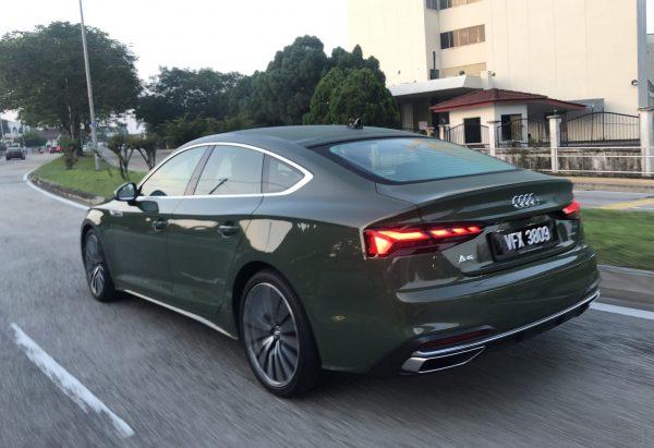 Audi A5 Sportback Quattro TFSI_twin exhausts