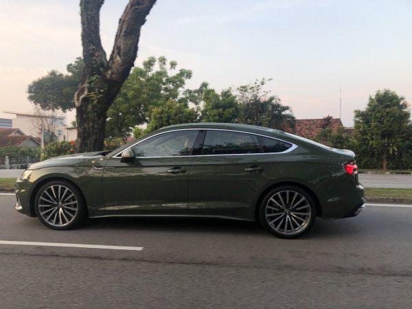 Audi A5 Sportback Quattro TFSI_side view