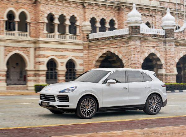 Porsche Cayenne_side view