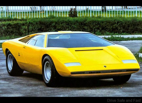 Lamborghini Countach Concept frontal view in yellow