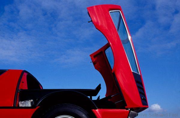 Maserati Bora engine cover up