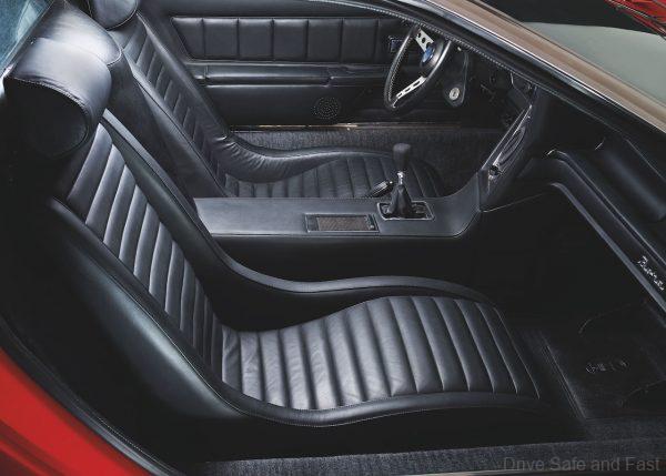 Maserati Bora interior