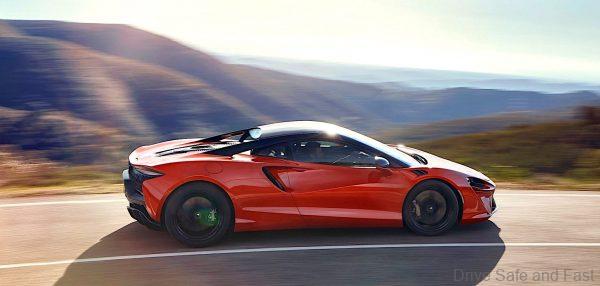 McLaren Artura side view