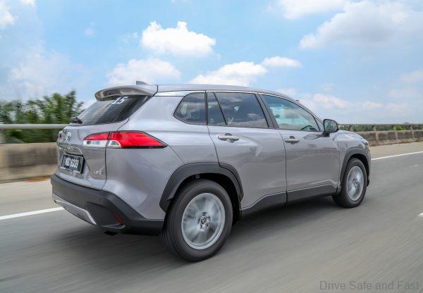 Toyota Corolla Cross_side profile