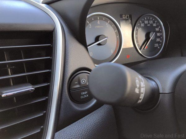 Honda City 1.5 i-VTEC_meters