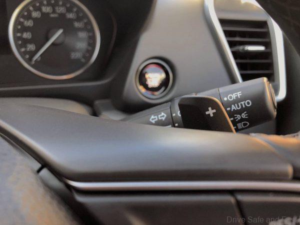 Honda City 1.5 i-VTEC_gearshifter