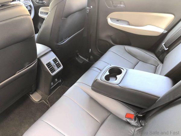 Honda City 1.5 i-VTEC_rear seats