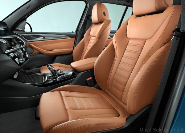 BMW X3 sDrive20i interior
