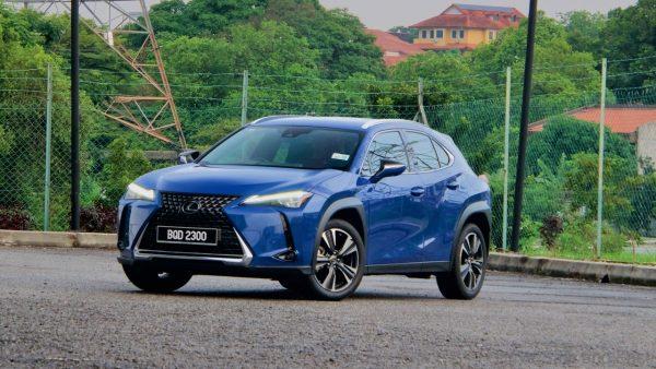 Lexus UX 200 Luxury front