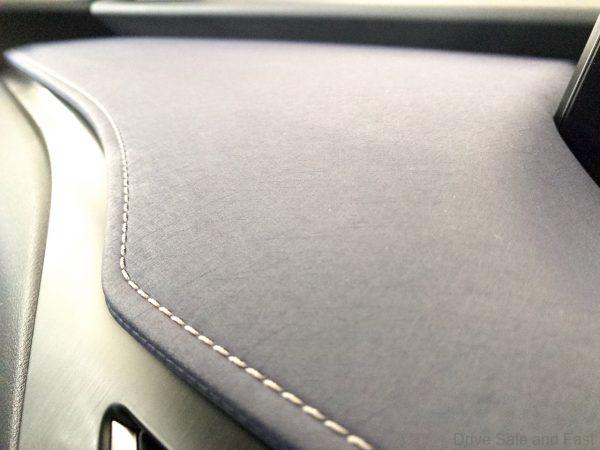 Lexus UX 200 Luxury Washi paper pattern dashboard