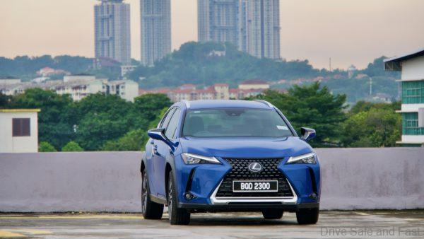 Lexus UX 200 Luxury front