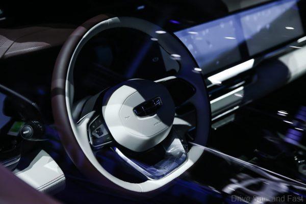 Geely Xingyue L steering wheel