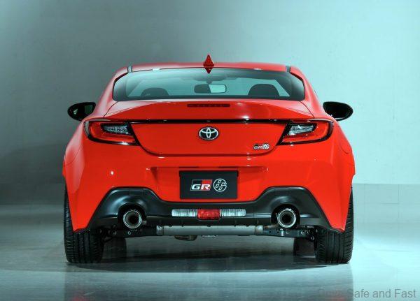 2022 Toyota GR 86 GR86 red rear exhaust