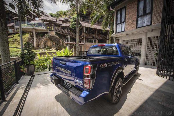2021 Isuzu D-Max Rear Three quarter In blue
