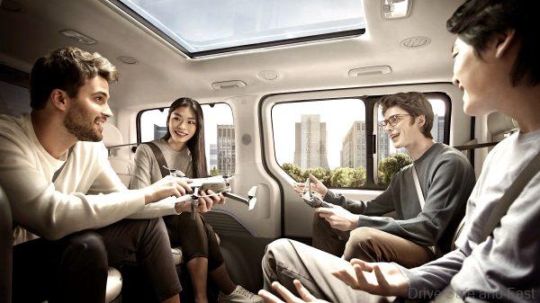 Hyundai STARIA Luxury MPV_back facing seats