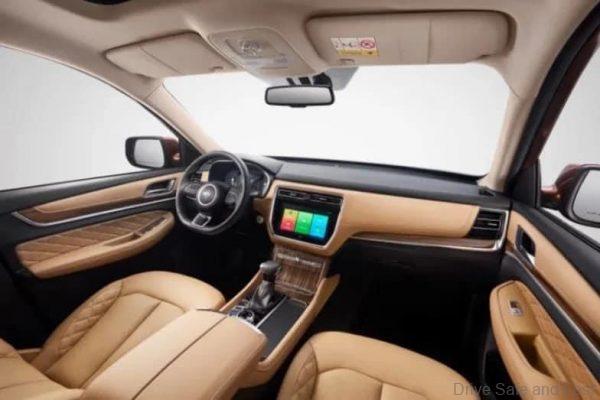 2019 MG RX8 interior cabin