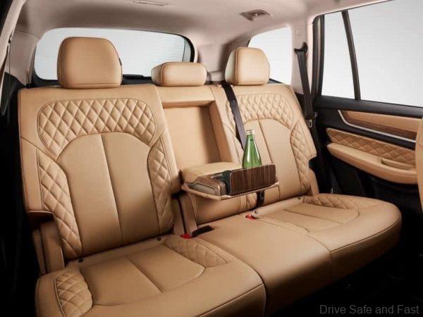 2019 MG RX8 rear seats