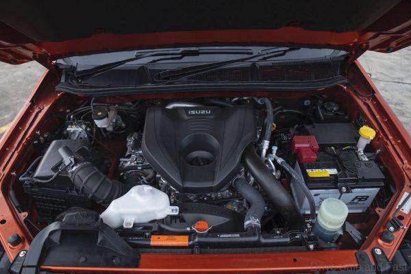 2021 Isuzu D-Max Engine Bay