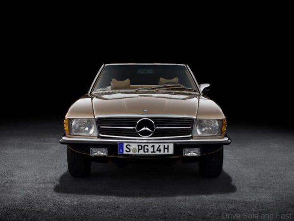 Mercedes-Benz SL R107 front exterior