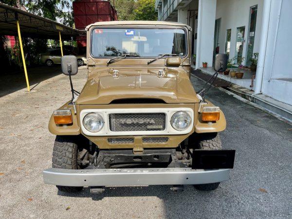 Toyota BJ 40_front