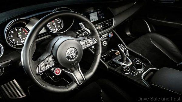 Alfa Romeo dashboard_left hand drive