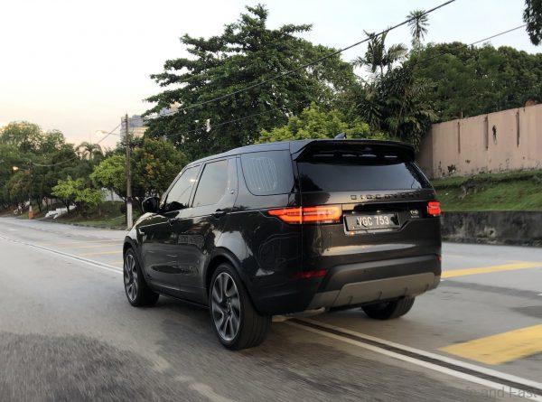 Land Rover Discovery TD6 HSE_rear