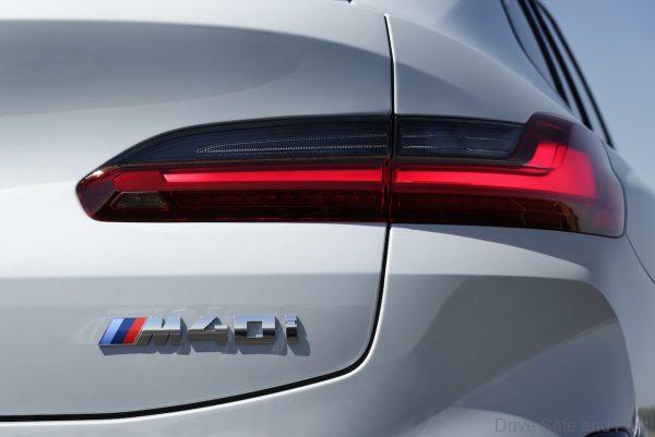 BMW X4 taillight graphic M40i