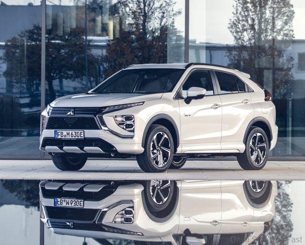 Mitsubishi Eclipse Cross Plug-In Hybrid_white