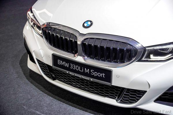 front grille of the BMW 330Li M Sport CKD Malaysia