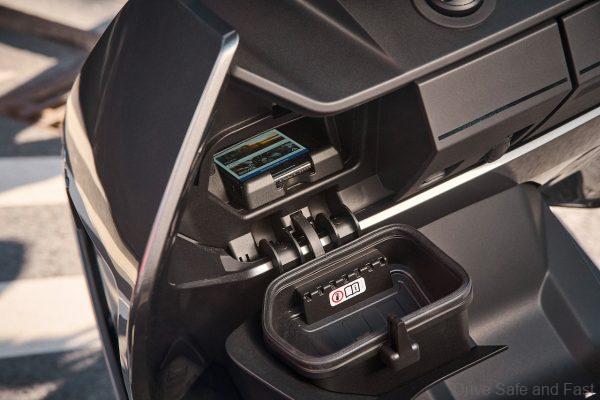 BMW CE 04 charging slot