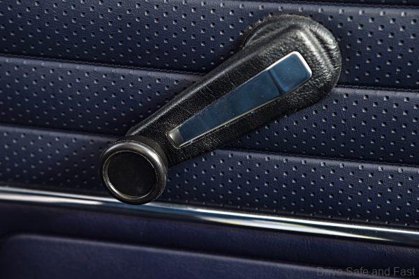 BMW 5 Series_E12_Classic Car window winder