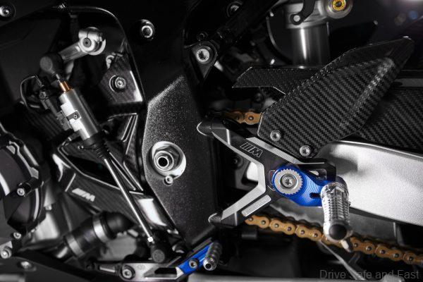 BMW M 1000 RR chain