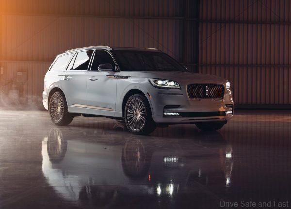 Lincoln Aviator Shinola Concept front three quarter