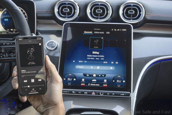 Mercedes C-Class_2022_TFT Screen