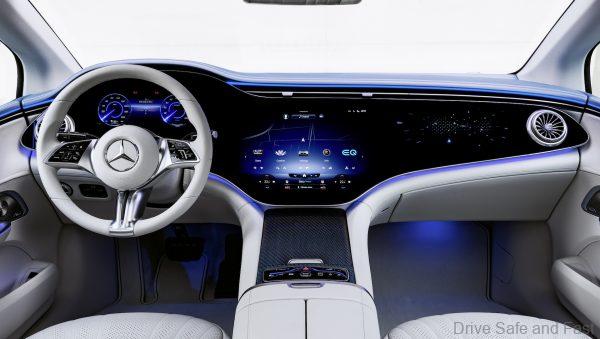 Mercedes-EQ. EQE 350, Edition 1, AMG Line, interior: leather neva grey/reflex blue Interior with MBUX hyperscreen