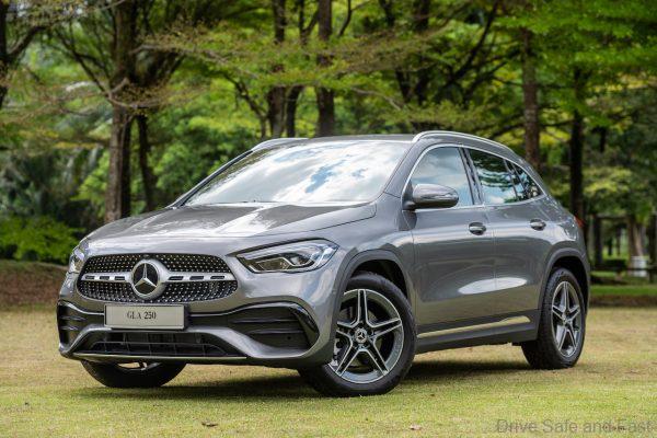 Mercedes-Benz GLA front