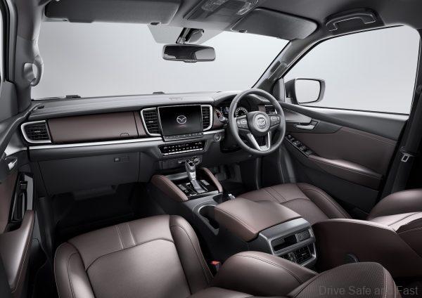 Mazda BT-50 interior